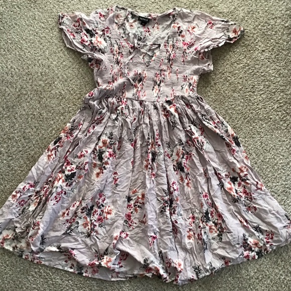 Torrid pink Floral smocked dress size00 - Picture 2 of 9